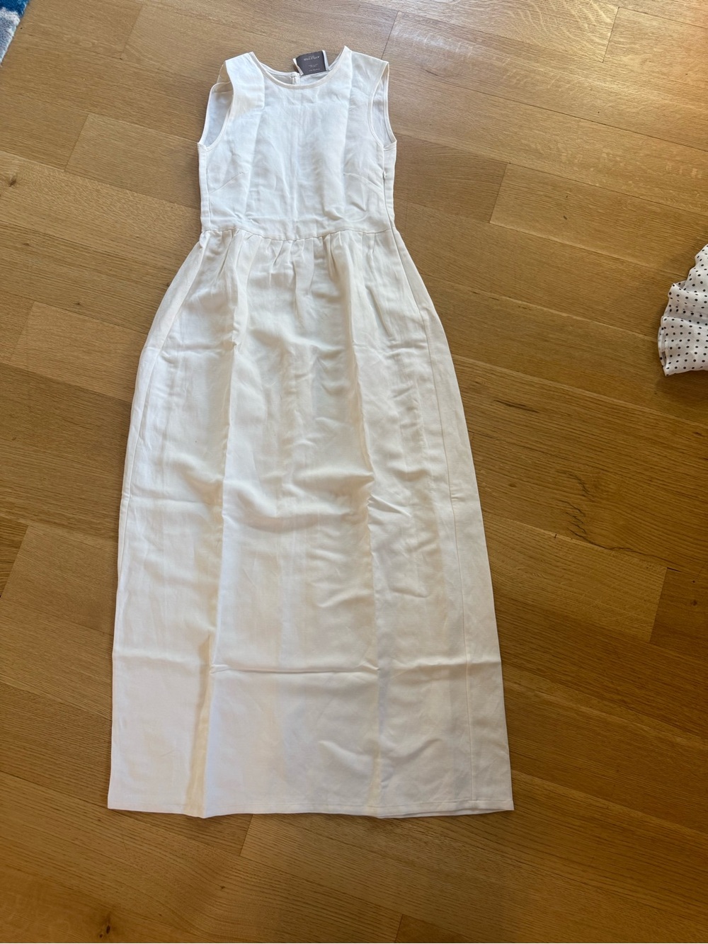 Giuliva White Linen Dress